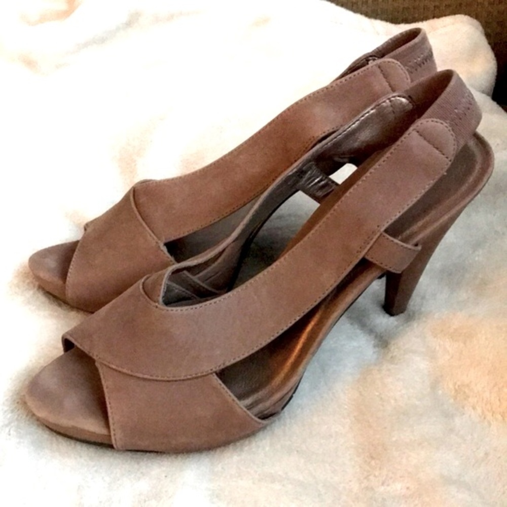 Moda Spana Taupe Heels Sz. 10